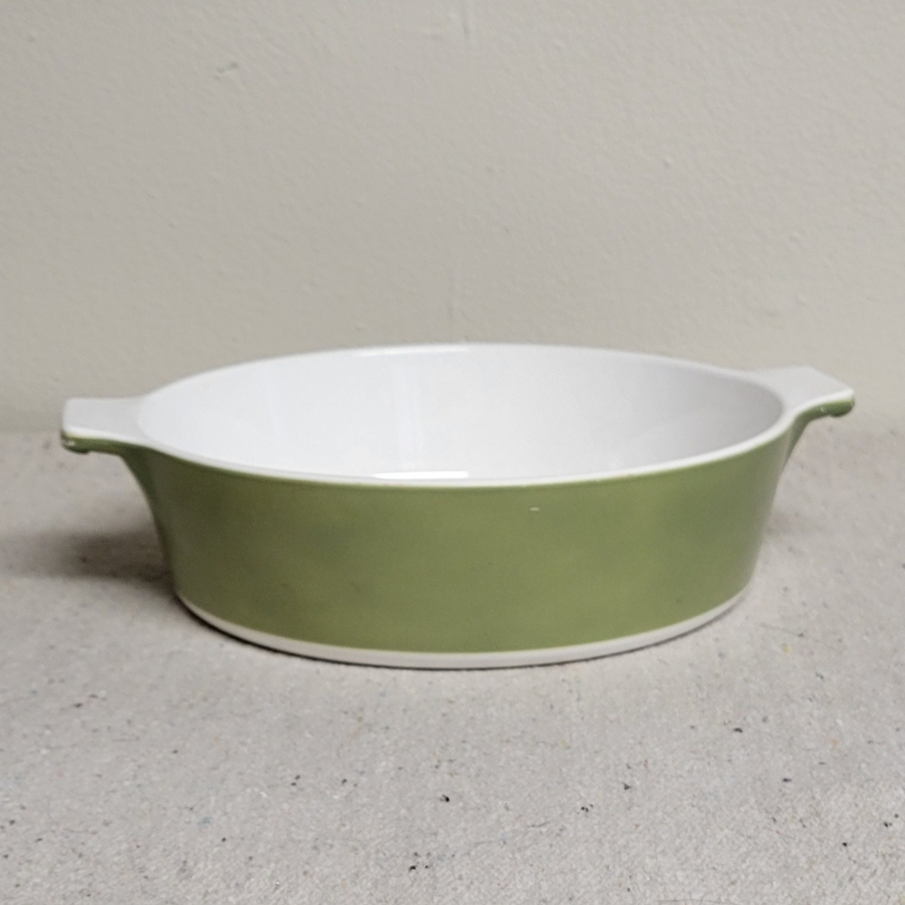 Vintage Corningware - Picture 5 of 12